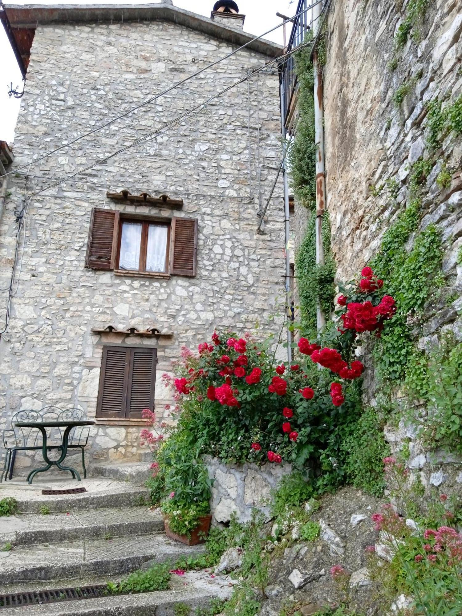 Appartamento Storico A Valle San Martino Di Spoleto Exterior foto